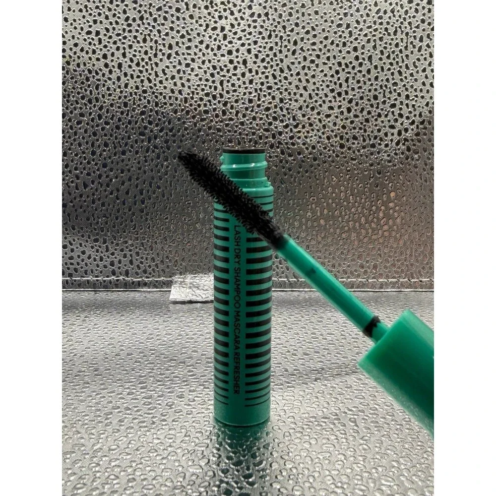 MAC Lash Dry Shampoo Mascara Refresher no box